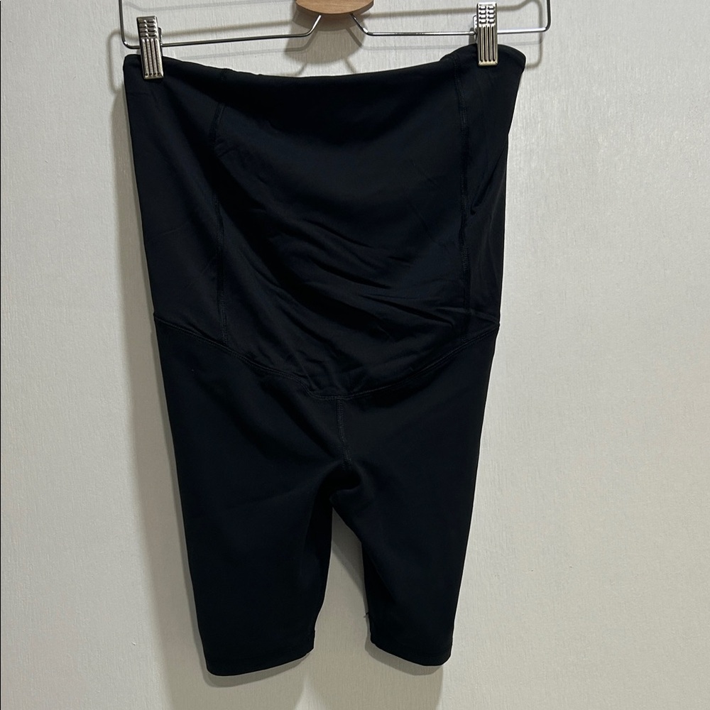 ISABEL MATERNITY BLACK HIGH WAISTED SHORT SZ SMALL